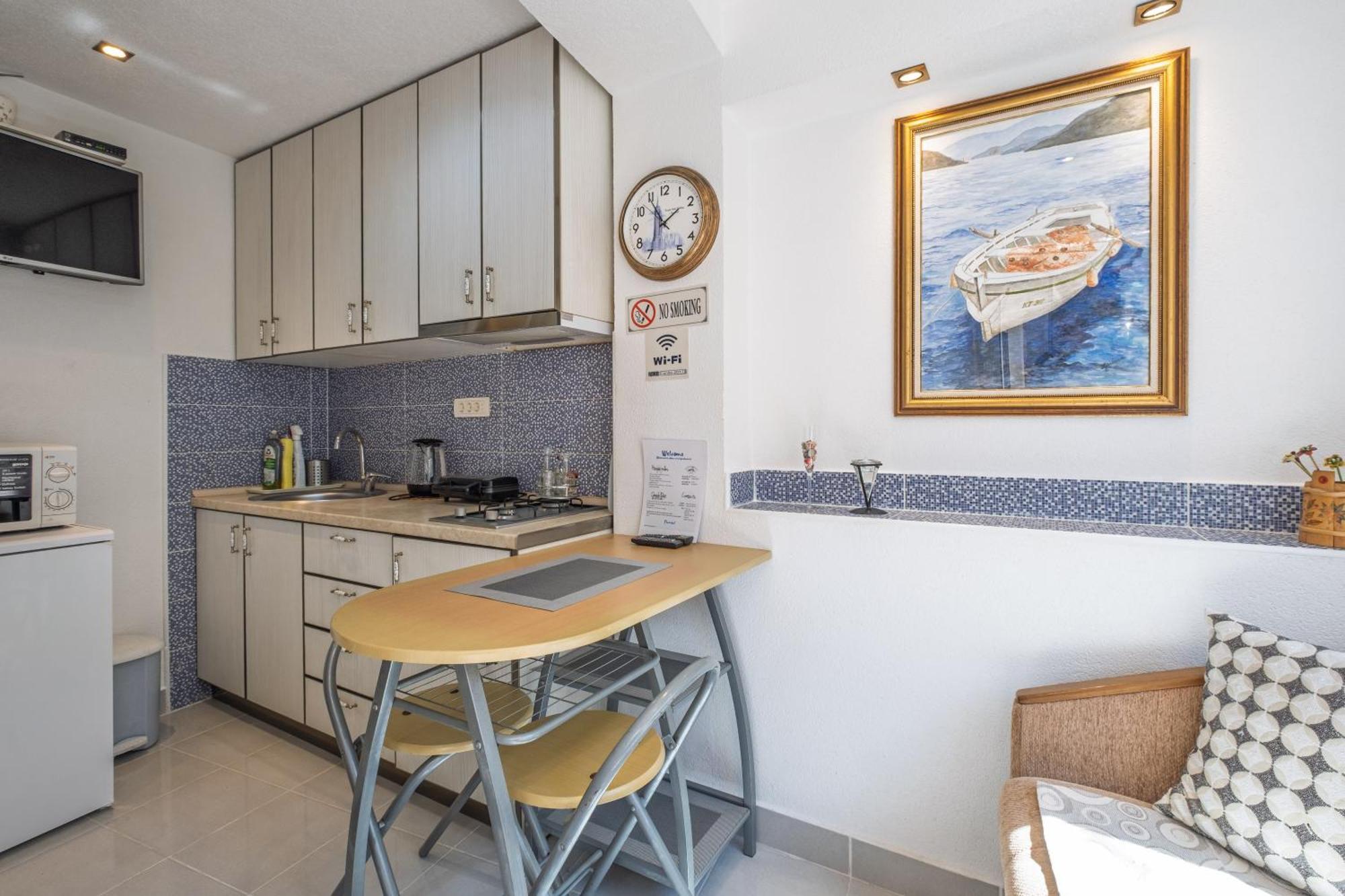 Bluemarine Rooms & Apartments بيراتس المظهر الخارجي الصورة