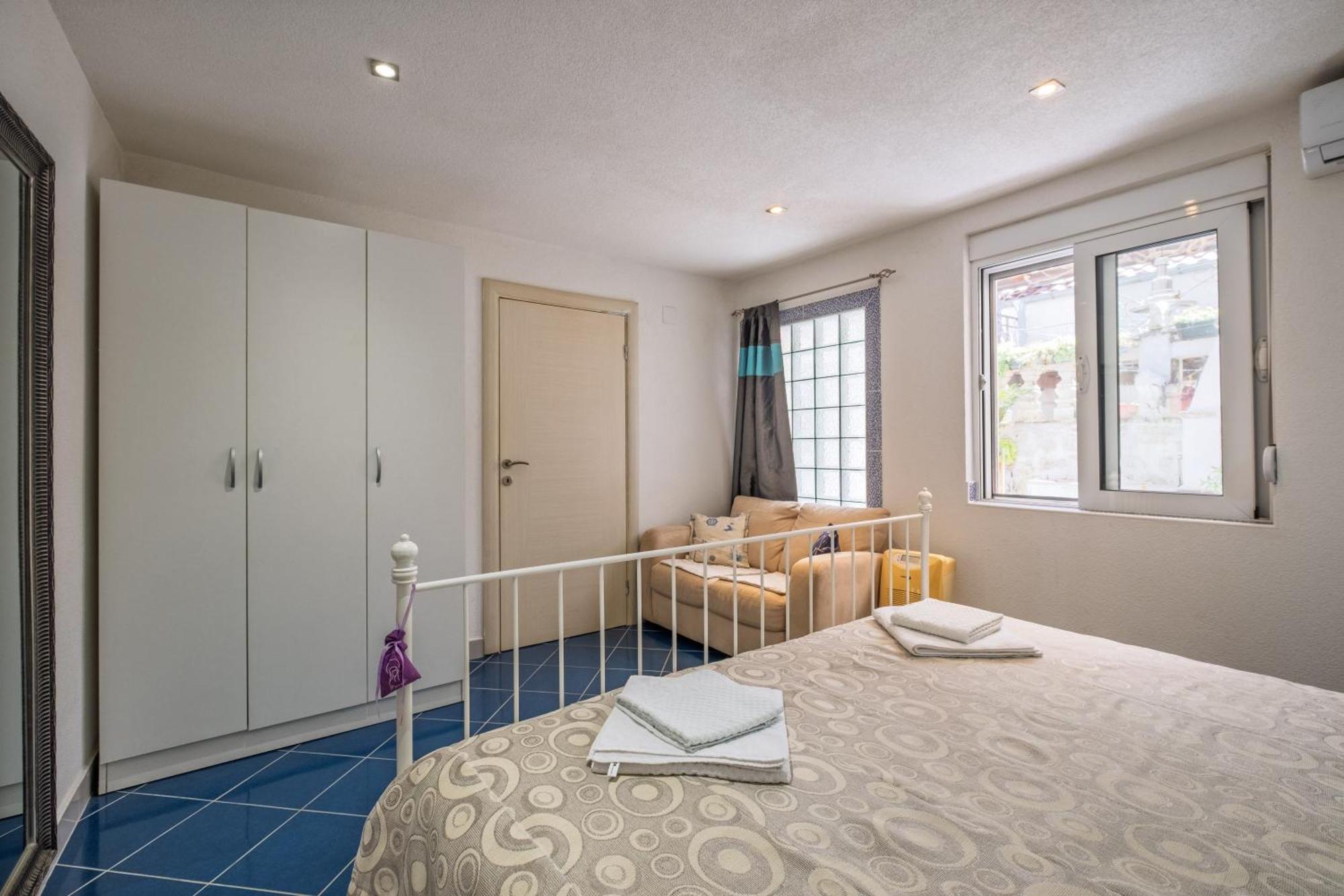Bluemarine Rooms & Apartments بيراتس المظهر الخارجي الصورة